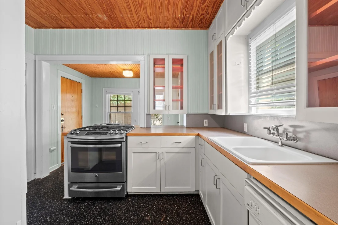 Photo of 3014 Hemphill PARK