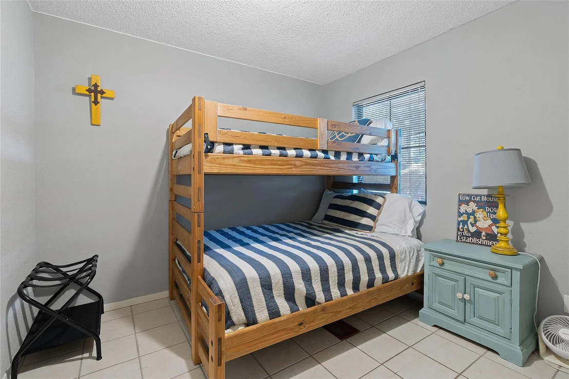 Photo of 111 Comanche PT