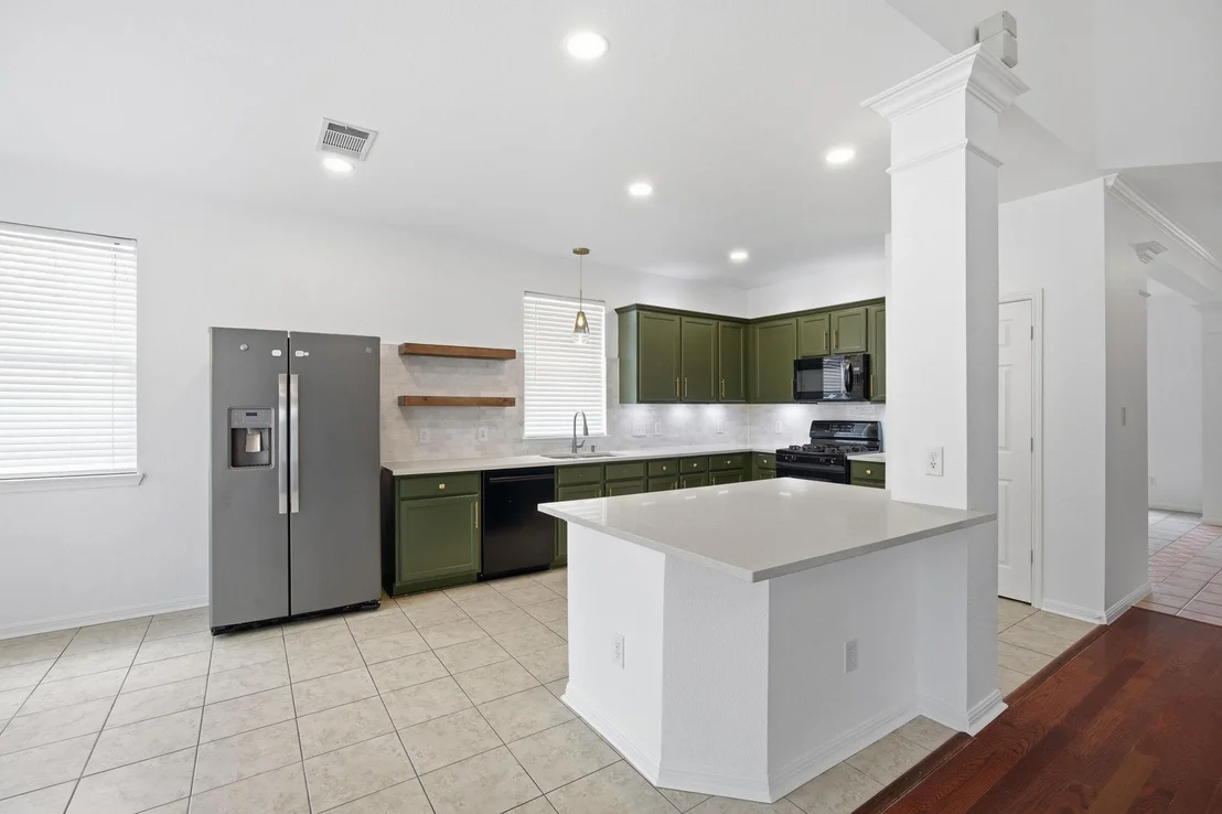 Photo of 4301 Hoffman DR