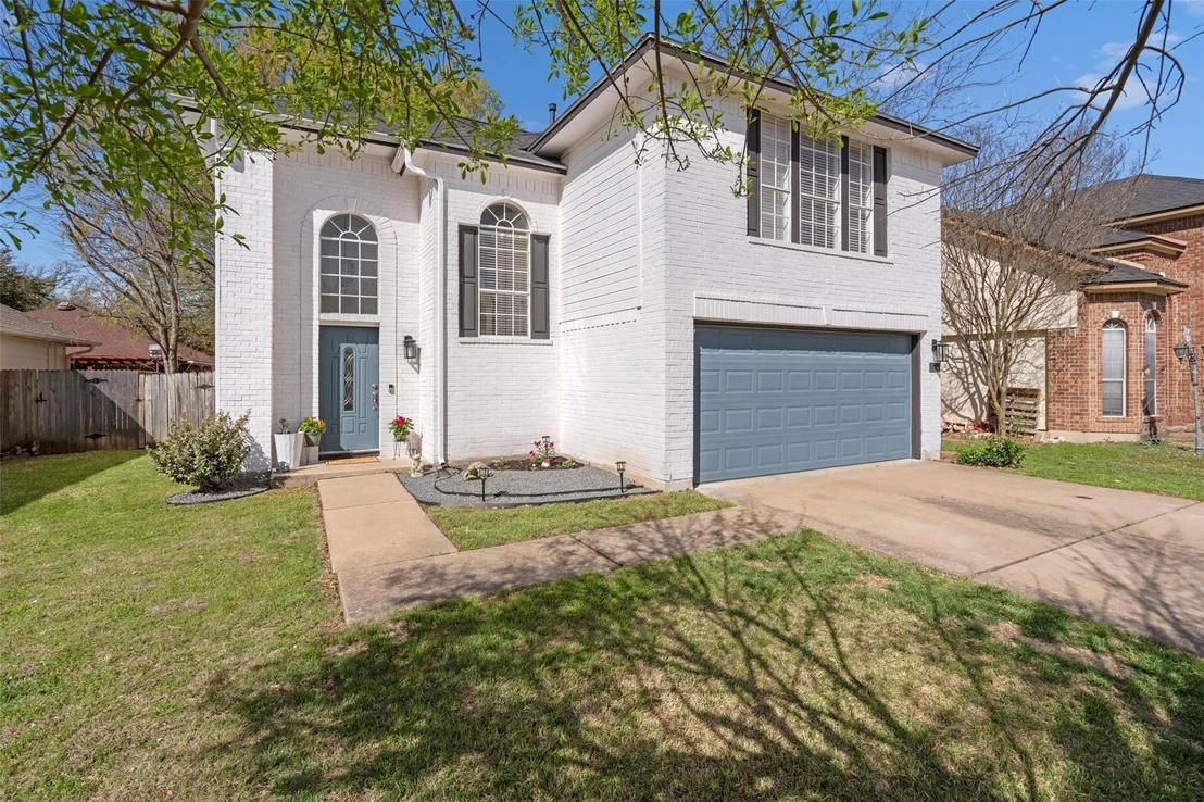 Photo of 1002 Pathfinder WAY