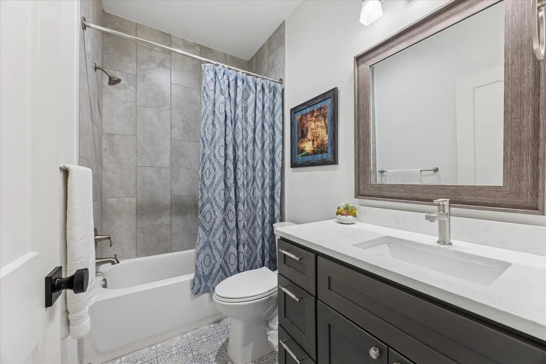 Photo of 108 Schoolhouse LN