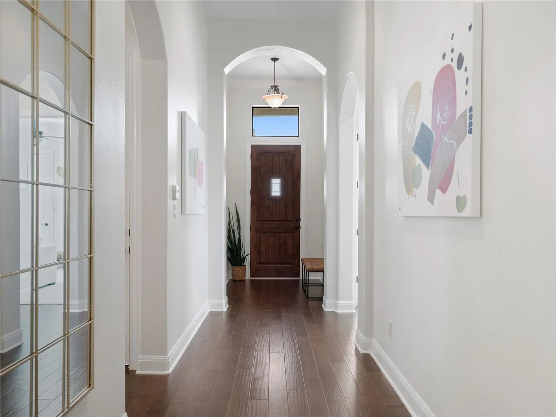 Photo of 403 Indianwood DR