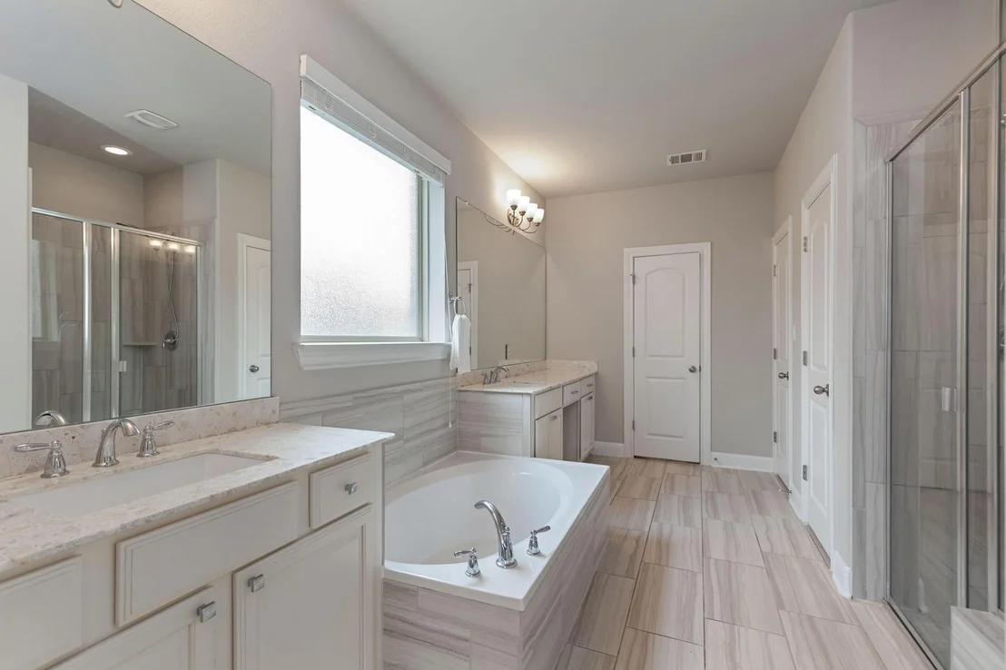 Photo of 3028 Silvergrass CV