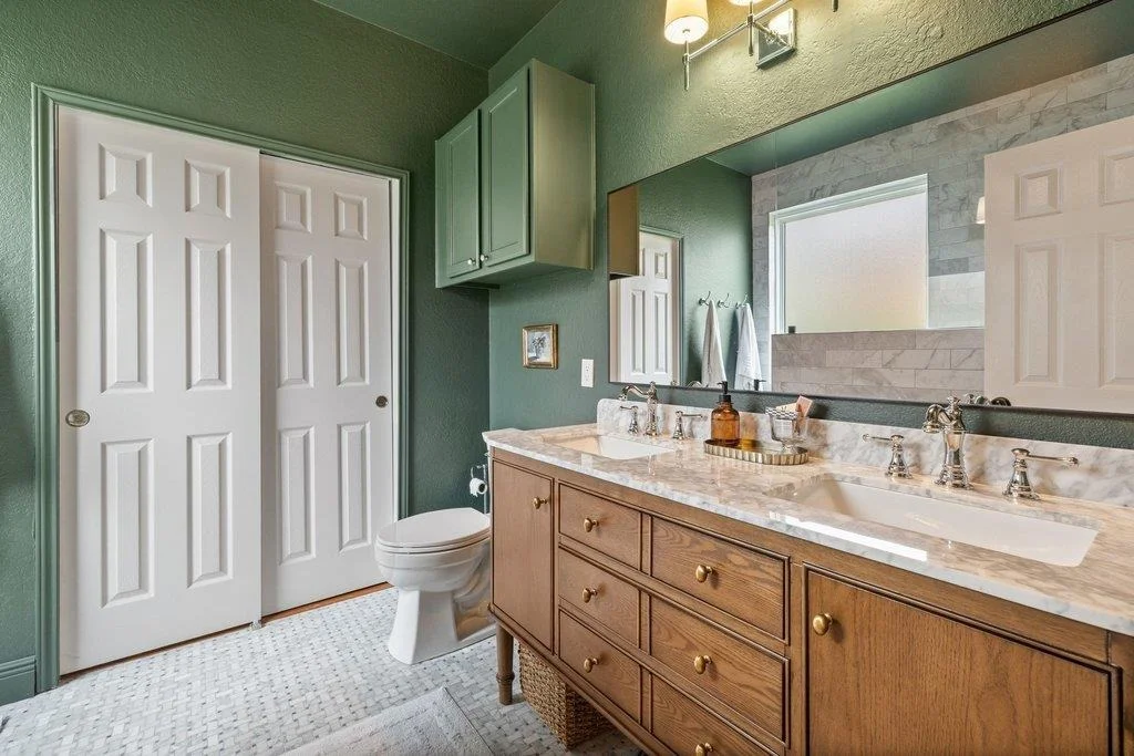 Photo of 2720 Cascade Falls DR