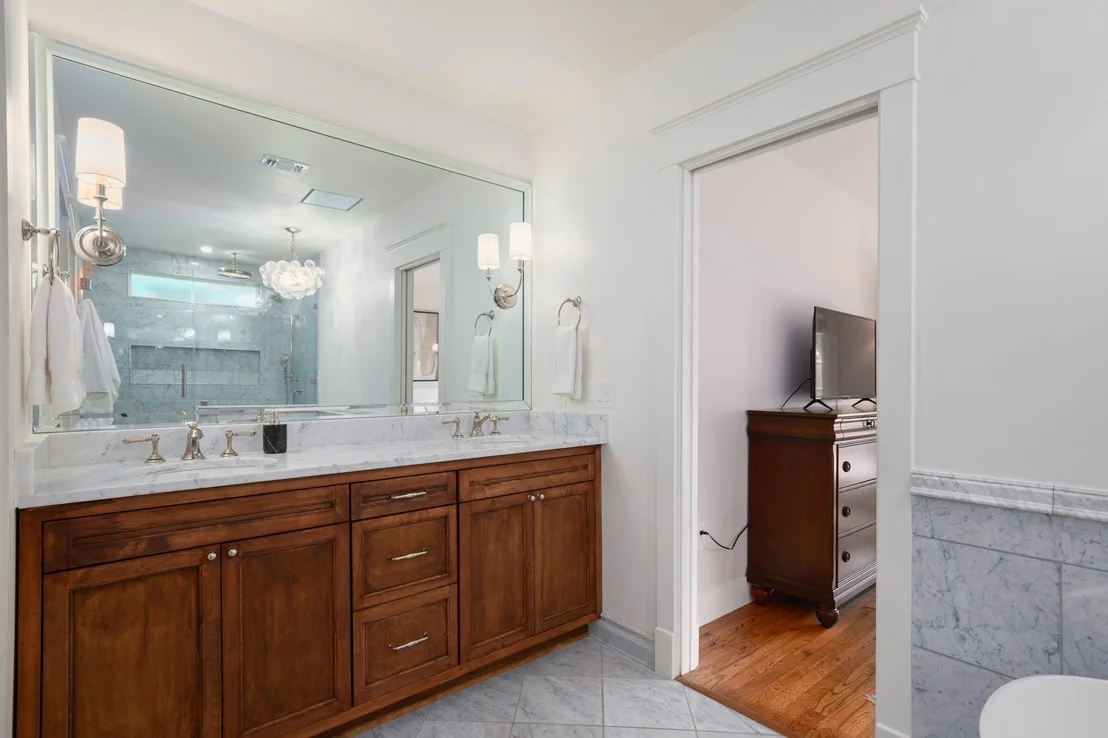 Photo of 2109 Travis Heights BLVD