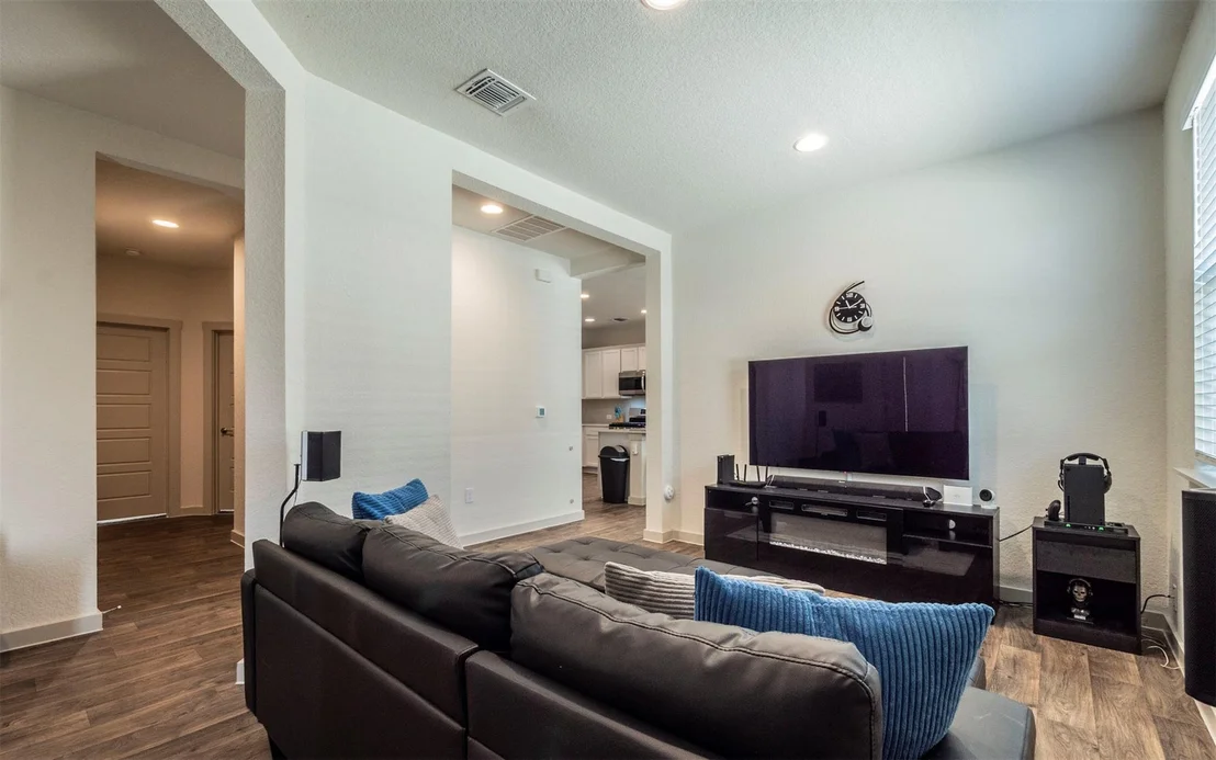Photo of 4701 Tully DR