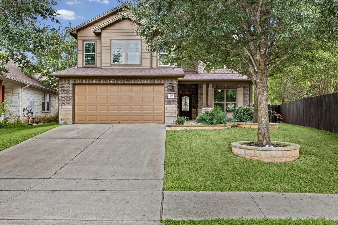 Photo of 606 Irvin DR