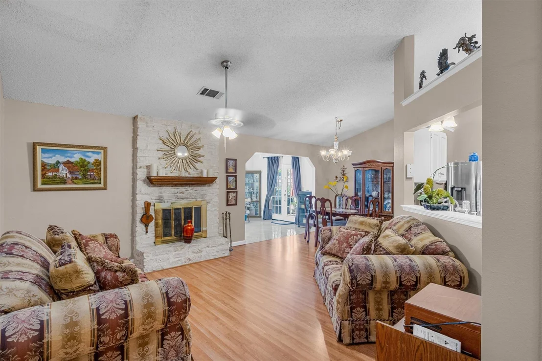 Photo of 1701 Laurel PATH
