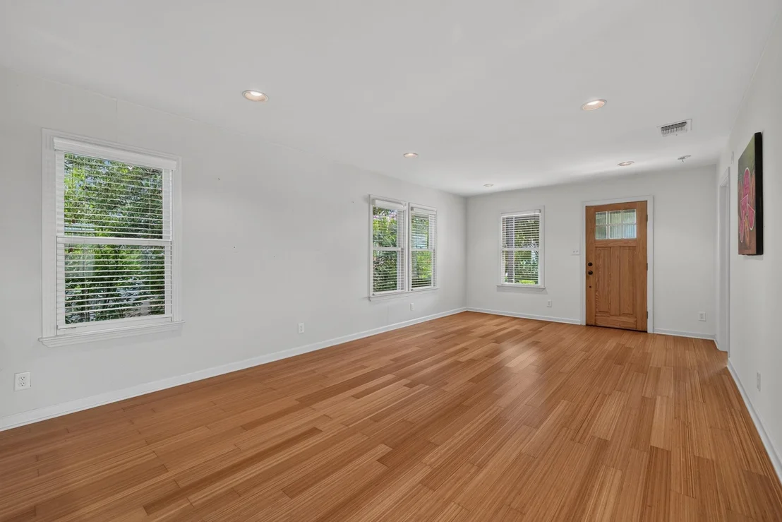 Photo of 4616 Sinclair Ave