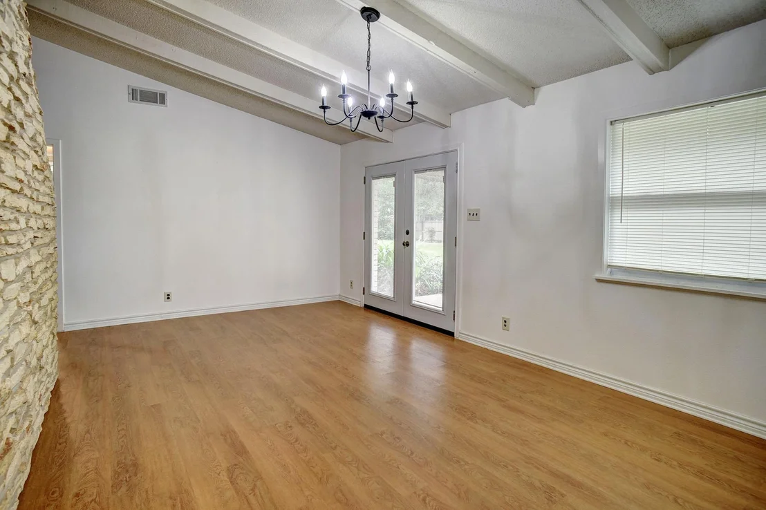 Photo of 204 Maynard ST