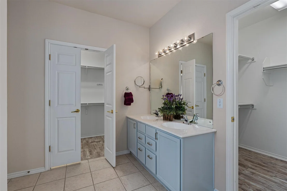 Photo of 104 Lovett CV