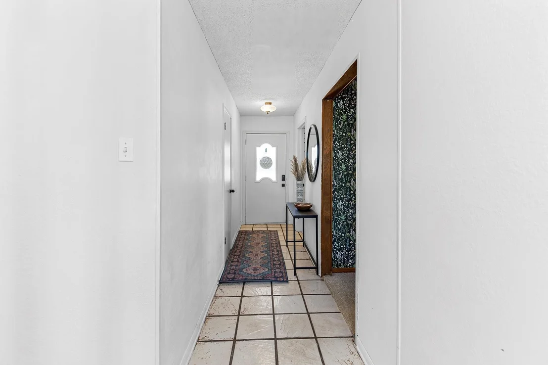 Photo of 905 Moss CIR