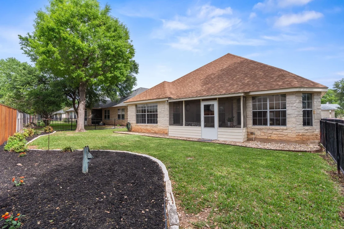 Photo of 124 Village DR