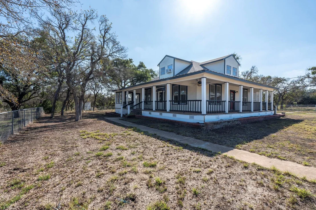 Photo of 1501 Beaver LN