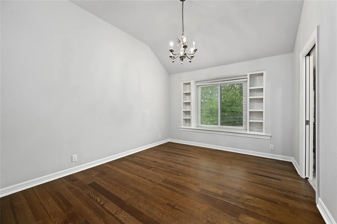 Photo of 2704 Regents PARK
