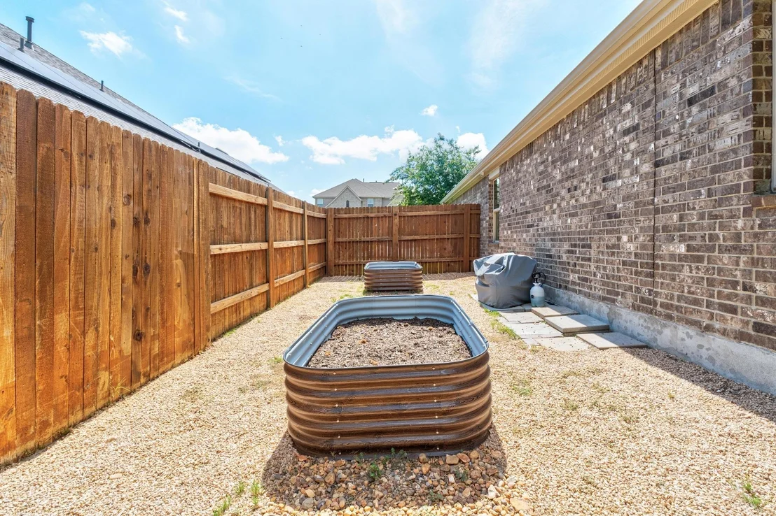 Photo of 21612 Hines LN