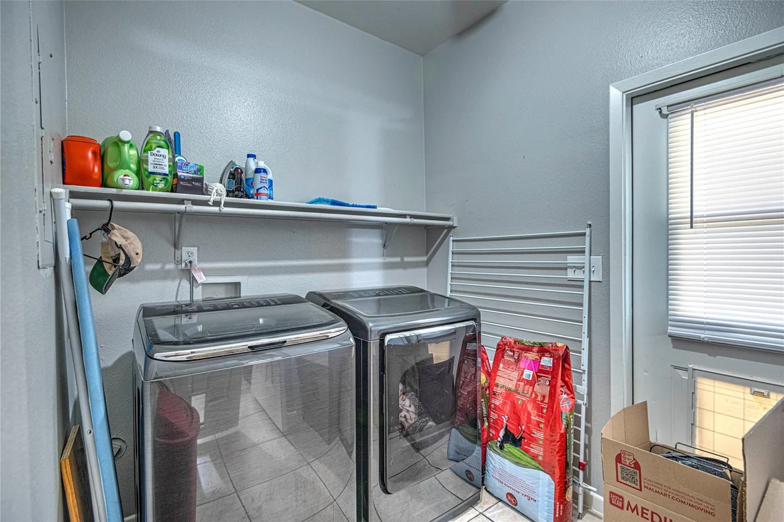 Photo of 1301 Oak Spring RD