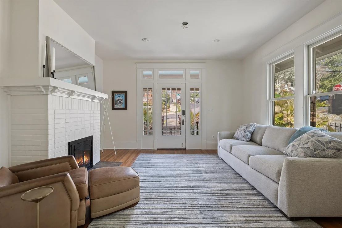 Photo of 613 Baylor ST