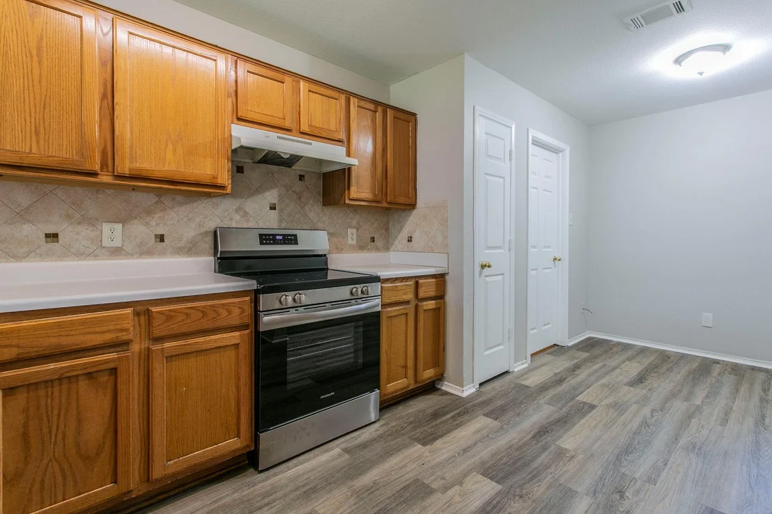 Photo of 1904 Basalt DR