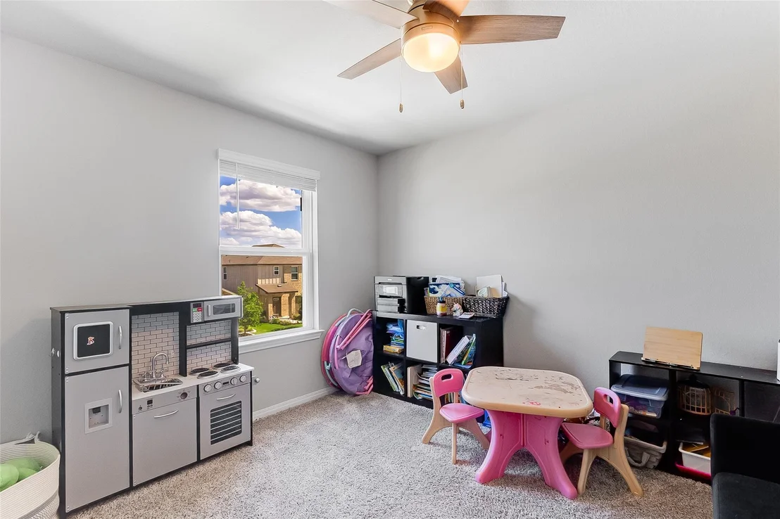 Photo of 516 Longmount CV