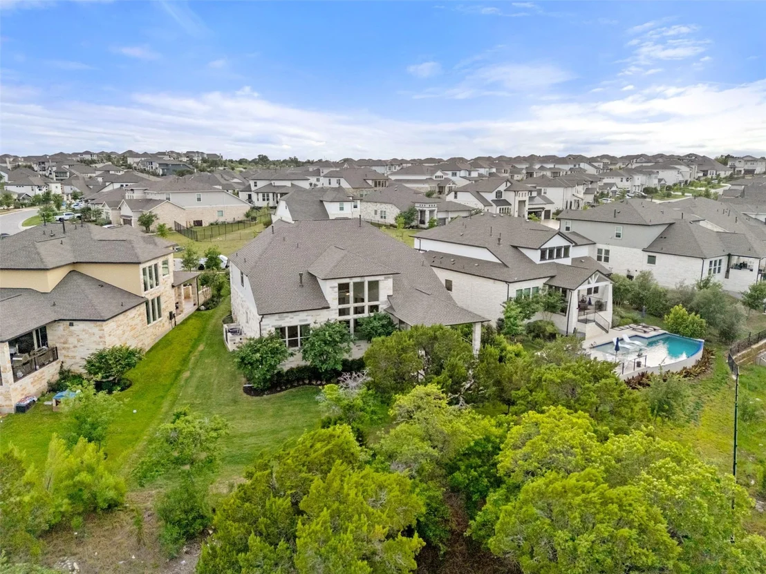 Photo of 721 Rawson BND