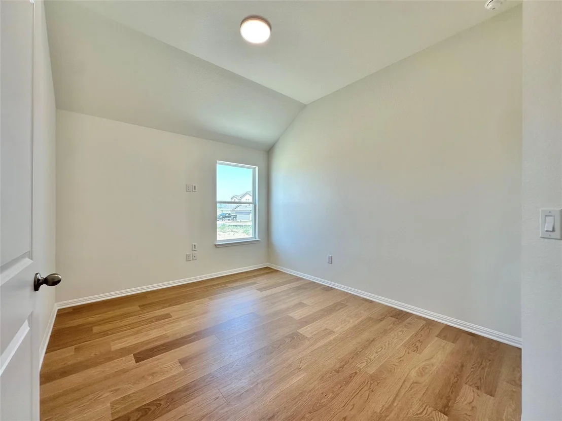 Photo of 471 Young ST