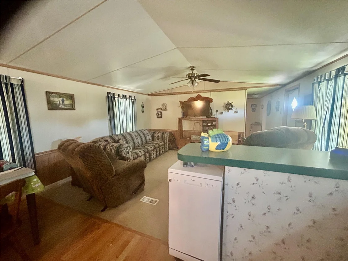 Photo of 204 N 4th ST
