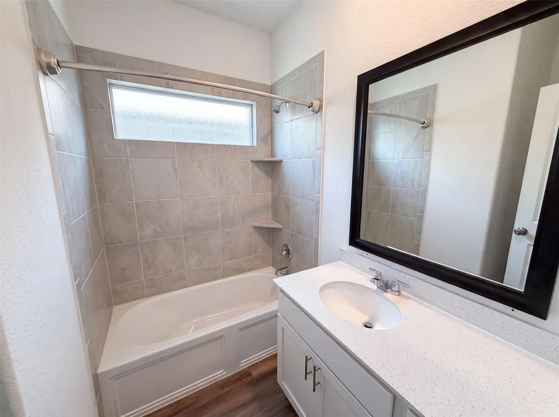 Photo of 424 Wolf Springs RD