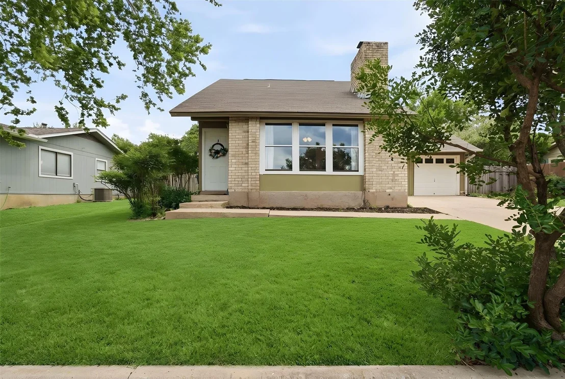 Photo of 4011 Hillside DR