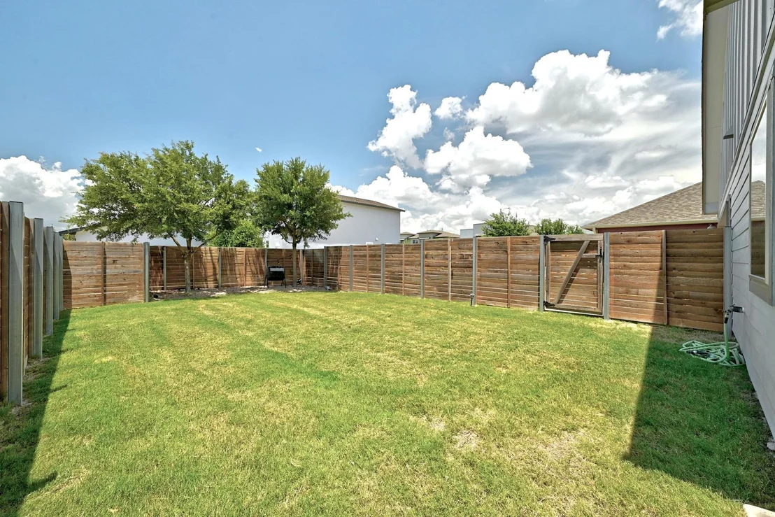 Photo of 5512 Baythorne DR