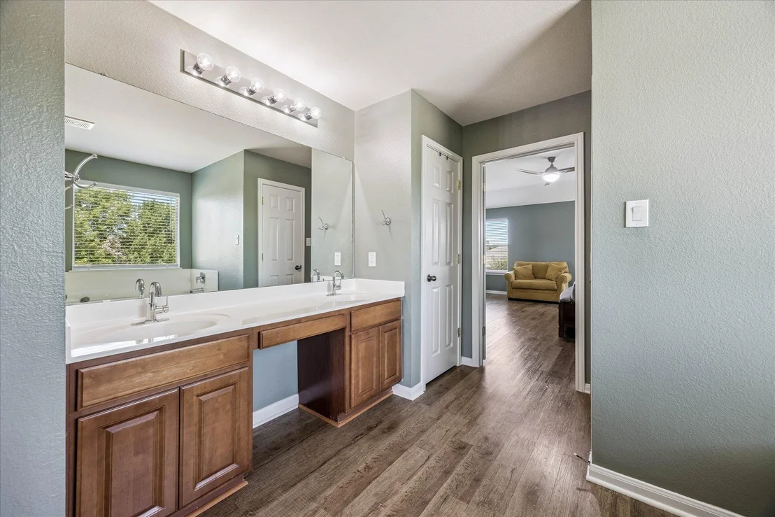 Photo of 643 Shadow Creek BLVD