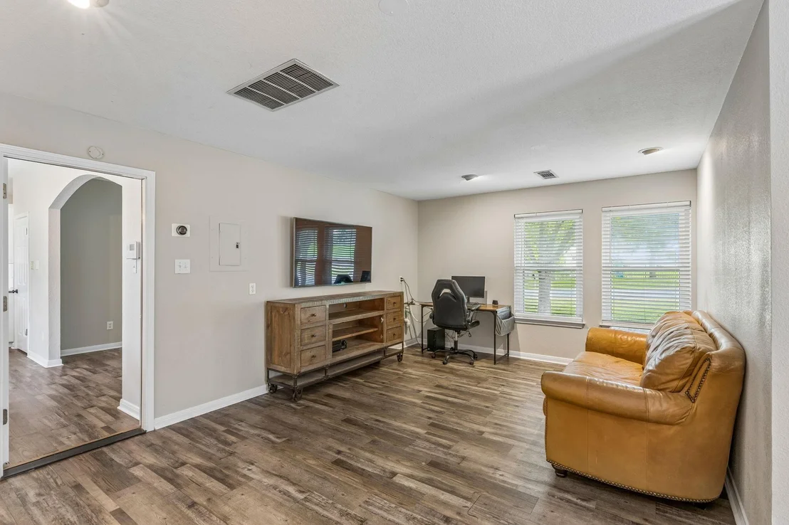 Photo of 205 Morningside CIR