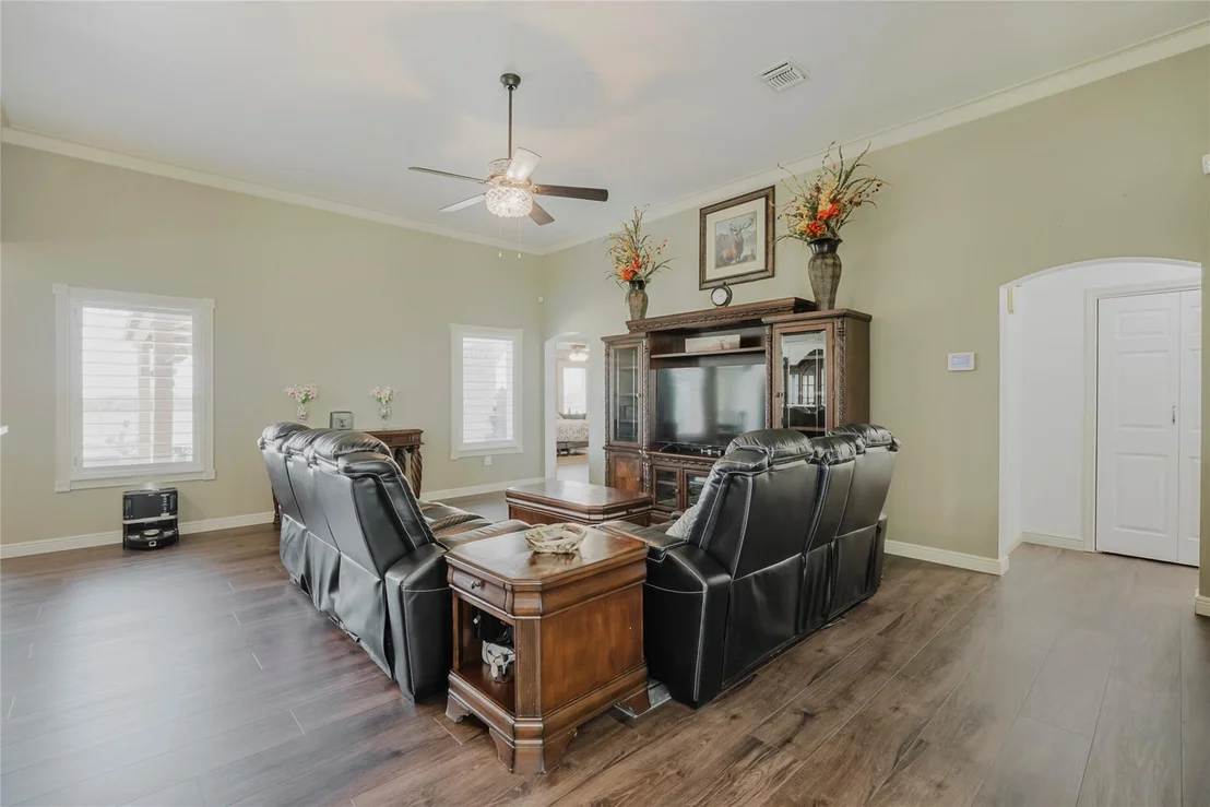 Photo of 985 County Road 388