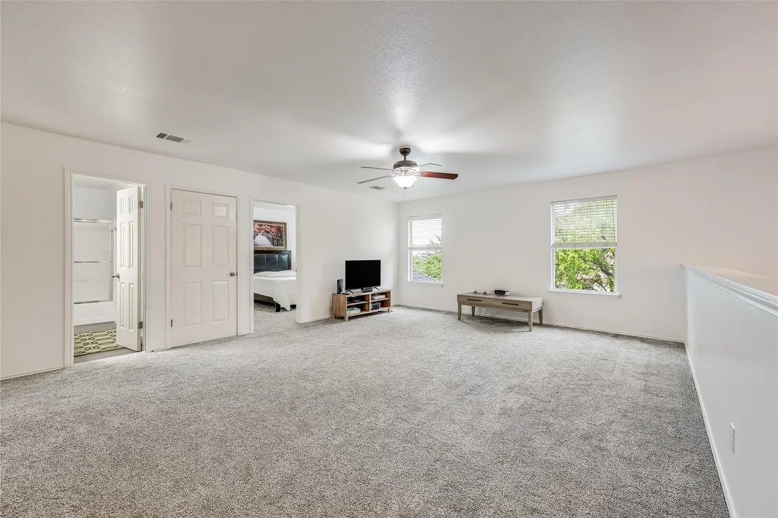 Photo of 400 Olmos DR