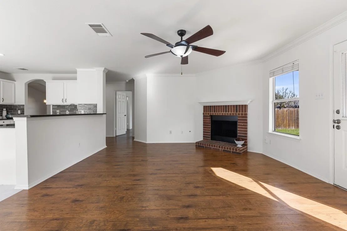 Photo of 406 Golden Gate DR