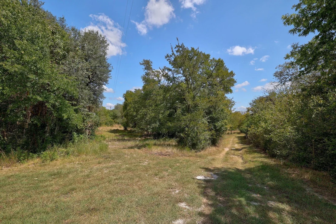 Photo of 1120 Redbird RD