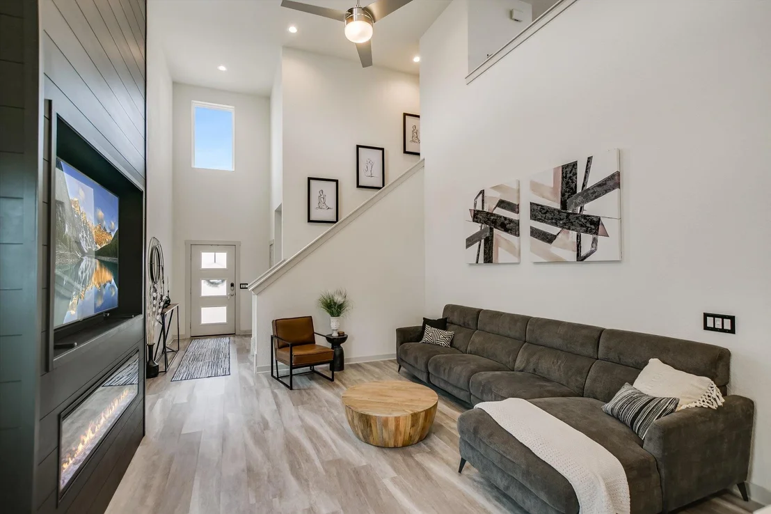 Photo of 117 Deserti RD