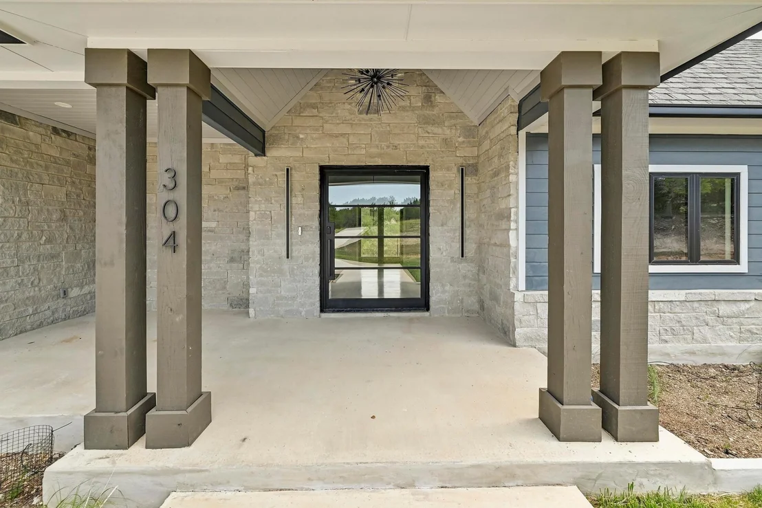 Photo of 304 Spring Hollow DR