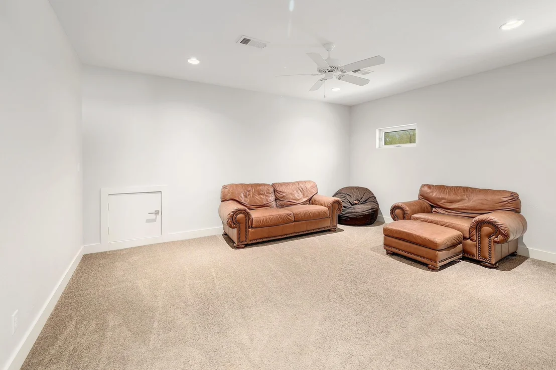 Photo of 23928 Oscar RD