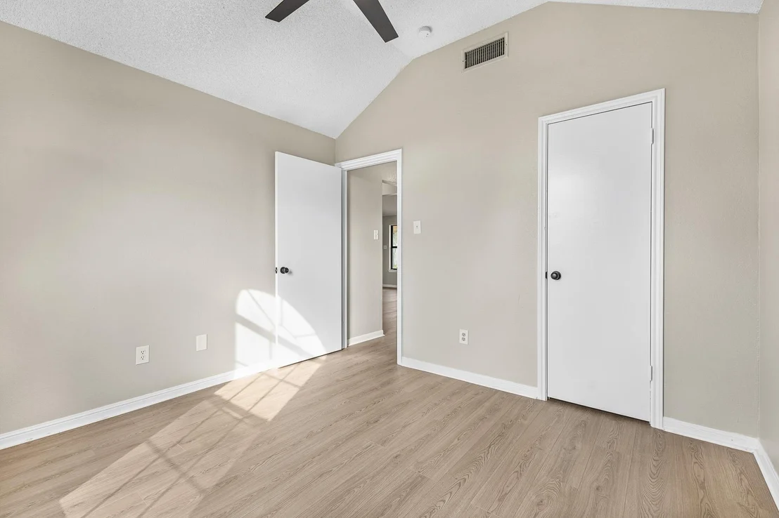 Photo of 2004 Starlight DR