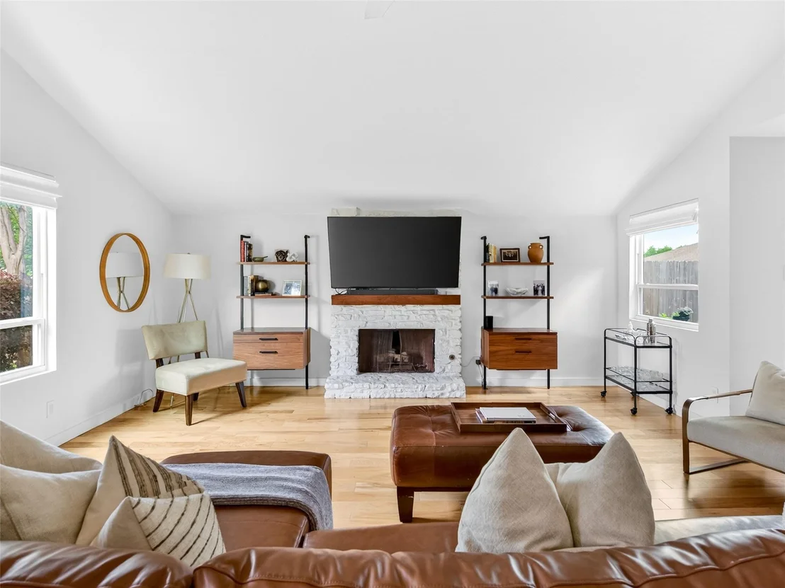 Photo of 3218 Western DR