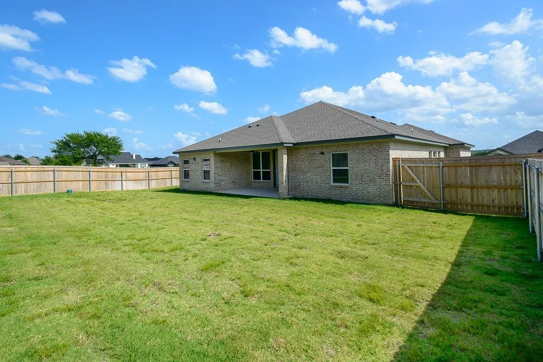 Photo of 1002 Winchester DR
