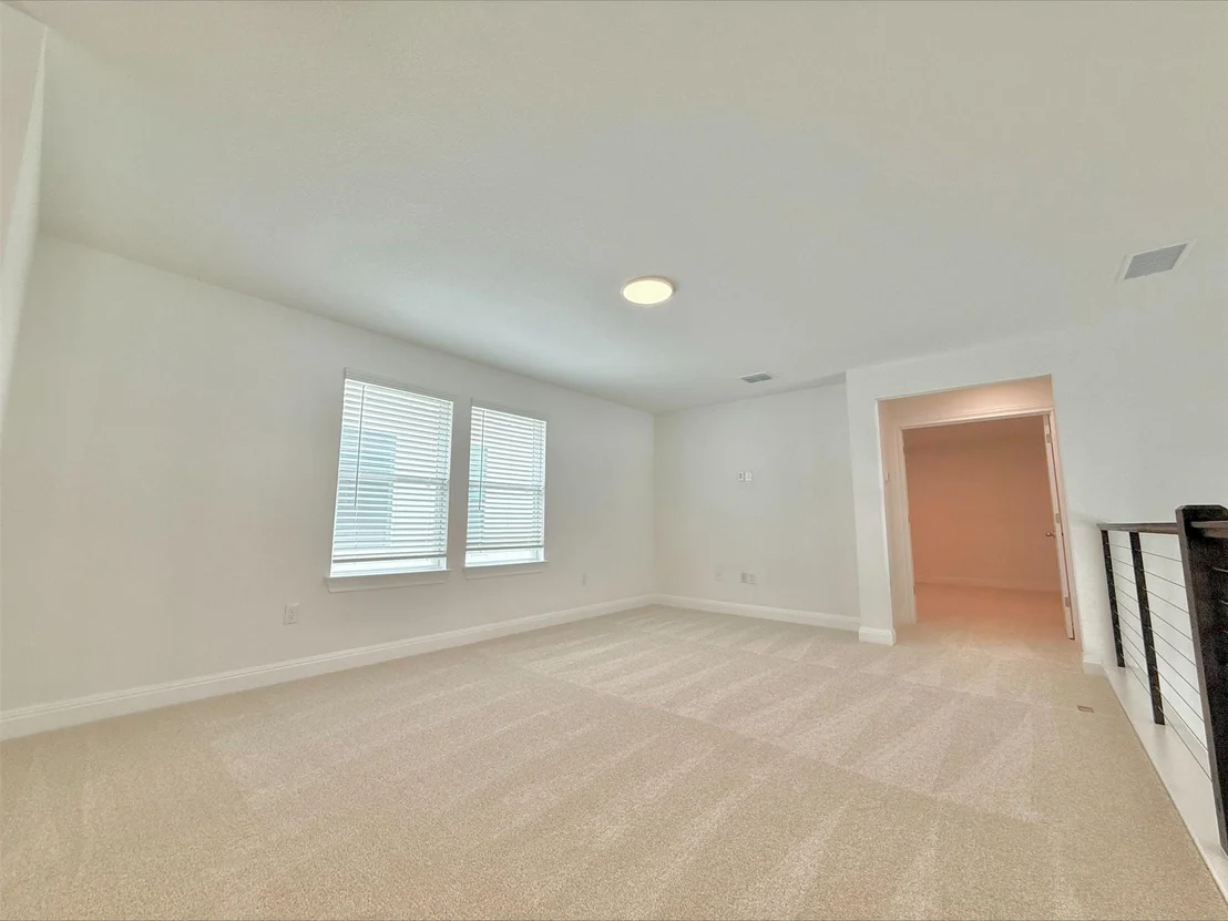 Photo of 405 Young ST