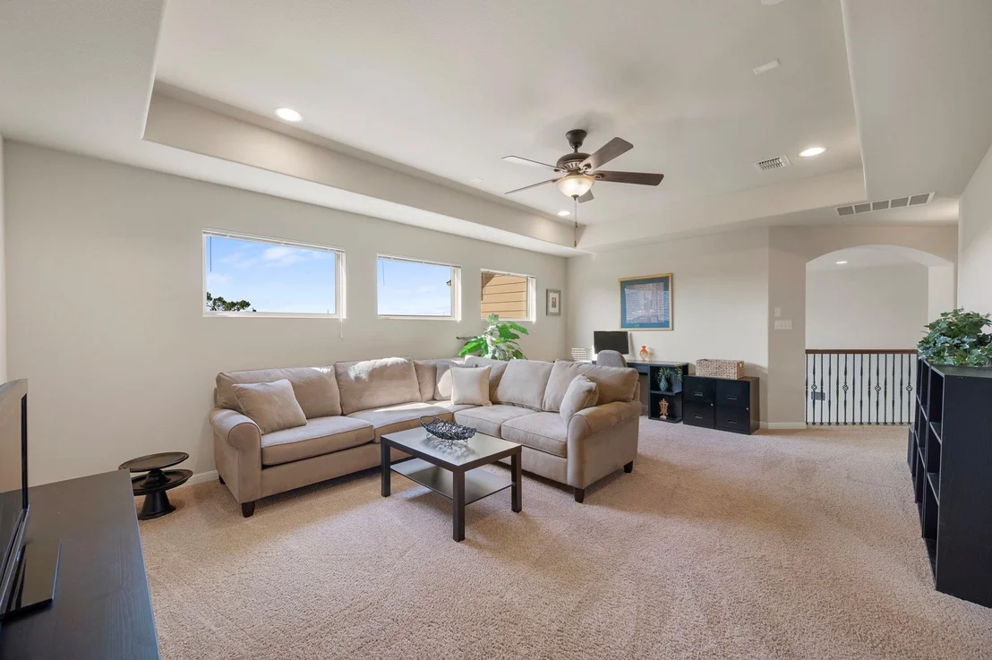Photo of 182 Emma LOOP