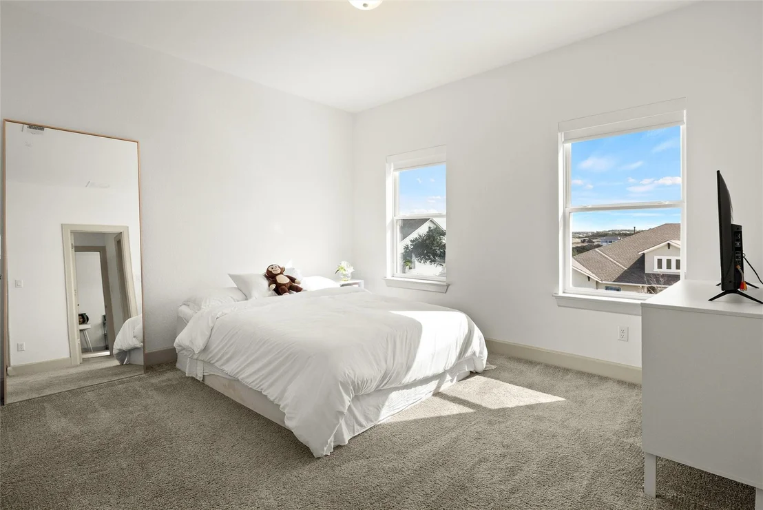 Photo of 121 Starfire DR