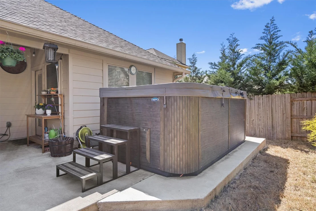 Photo of 2520 Weeping Beech LN