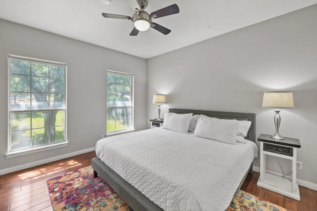 Photo of 10800 Beach RD
