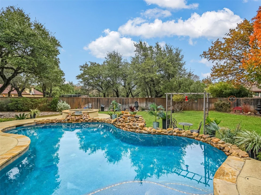 Photo of 104 Gabriels LOOP