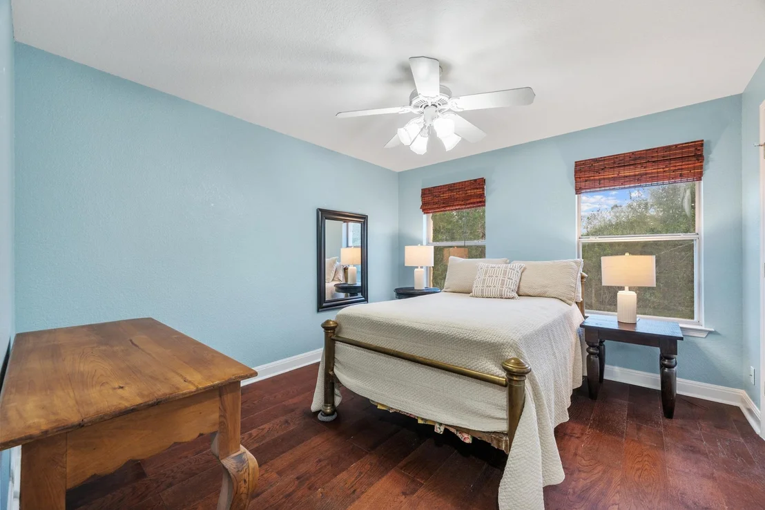 Photo of 10921 Long Branch DR