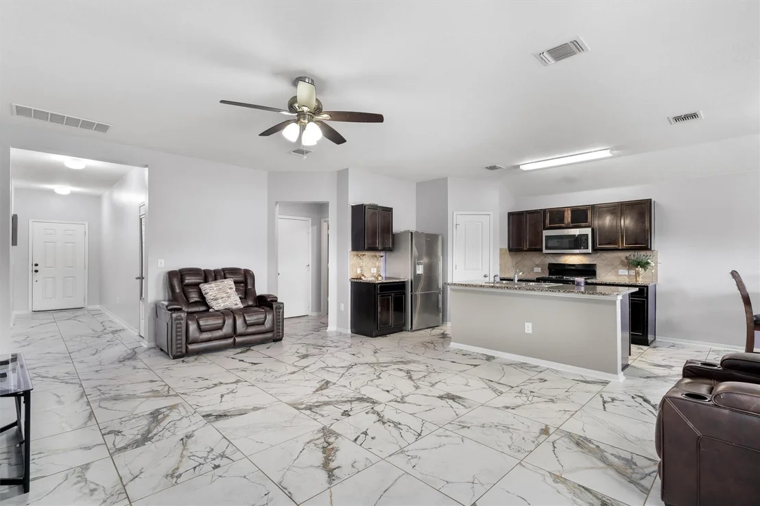 Photo of 15013 Roody LN